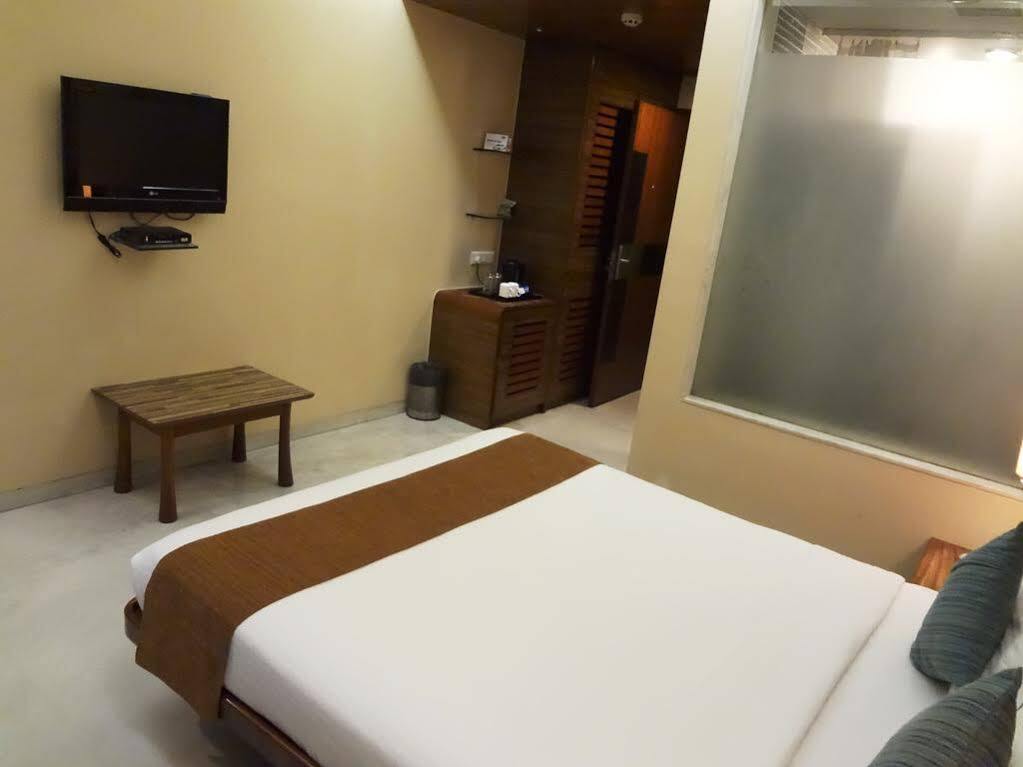 Hotel Jewel Of Chembur Mumbai Dış mekan fotoğraf